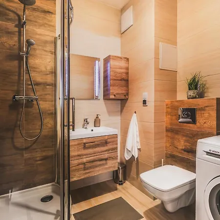 Komfort 2 Sypialnie Parking Klima 아파트